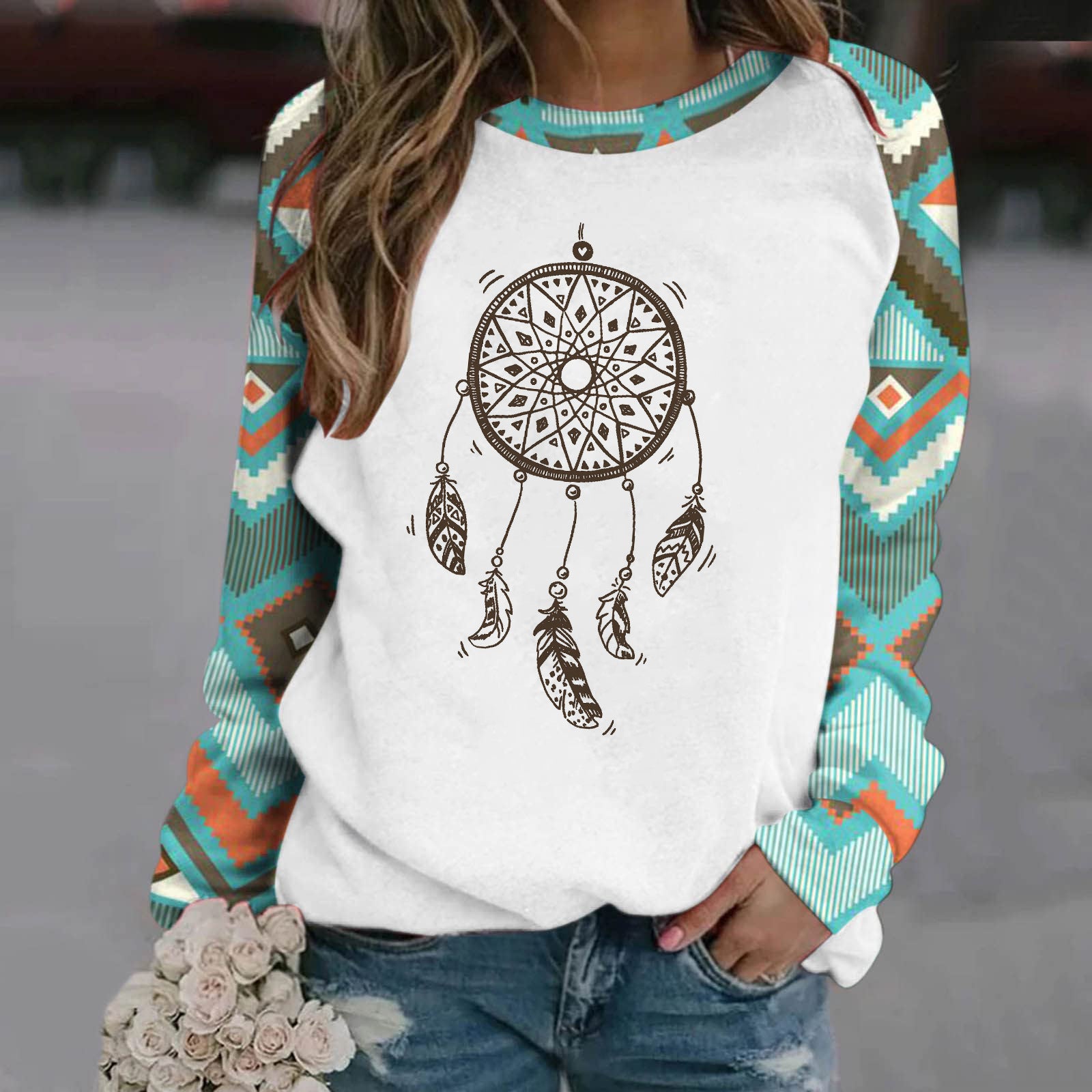 Wholesale Polyester Fiber Retro Digital Printed Raglan Long Sleeved Tops